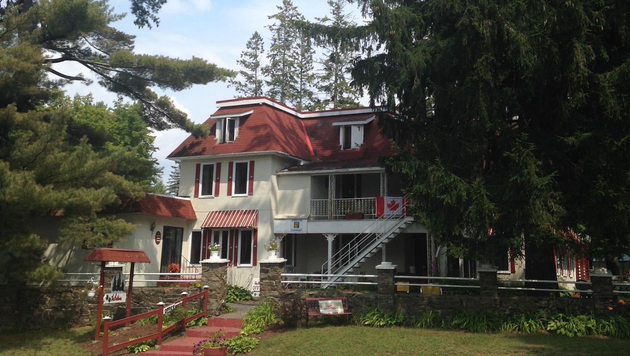 The "New" Baldwins Resort Windermere Exterior photo